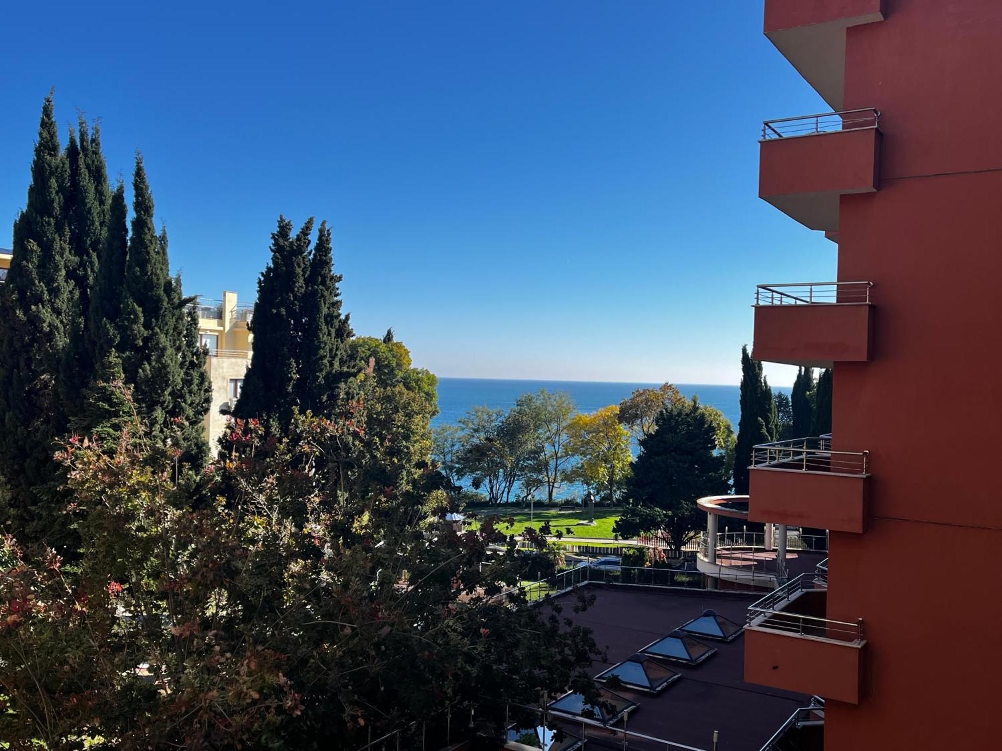 Vadim In Panorama Vigo * Nessebar
